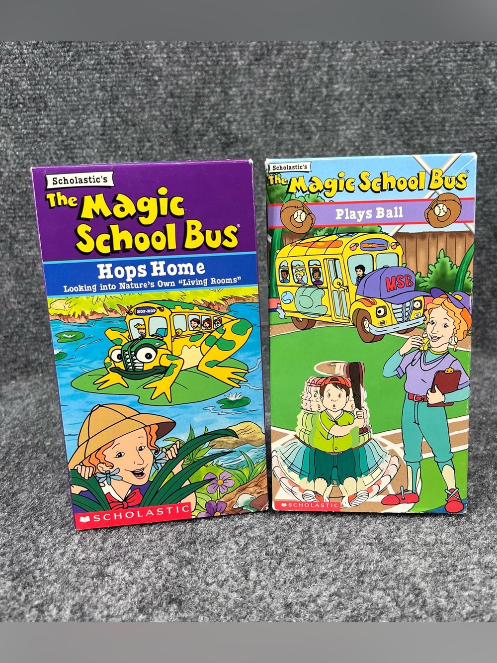 Lot of 2 Scholastic Magic School Bus VHS Tapes ;  Hops Home & Play Ball 1995